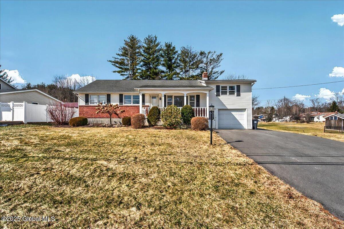 206 S Westcott Road, Schenectady, New York image 50