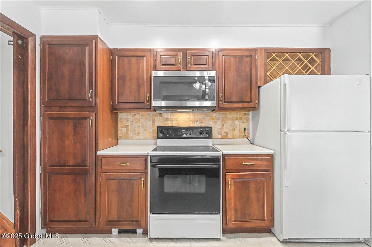 206 S Westcott Road, Schenectady, New York image 26