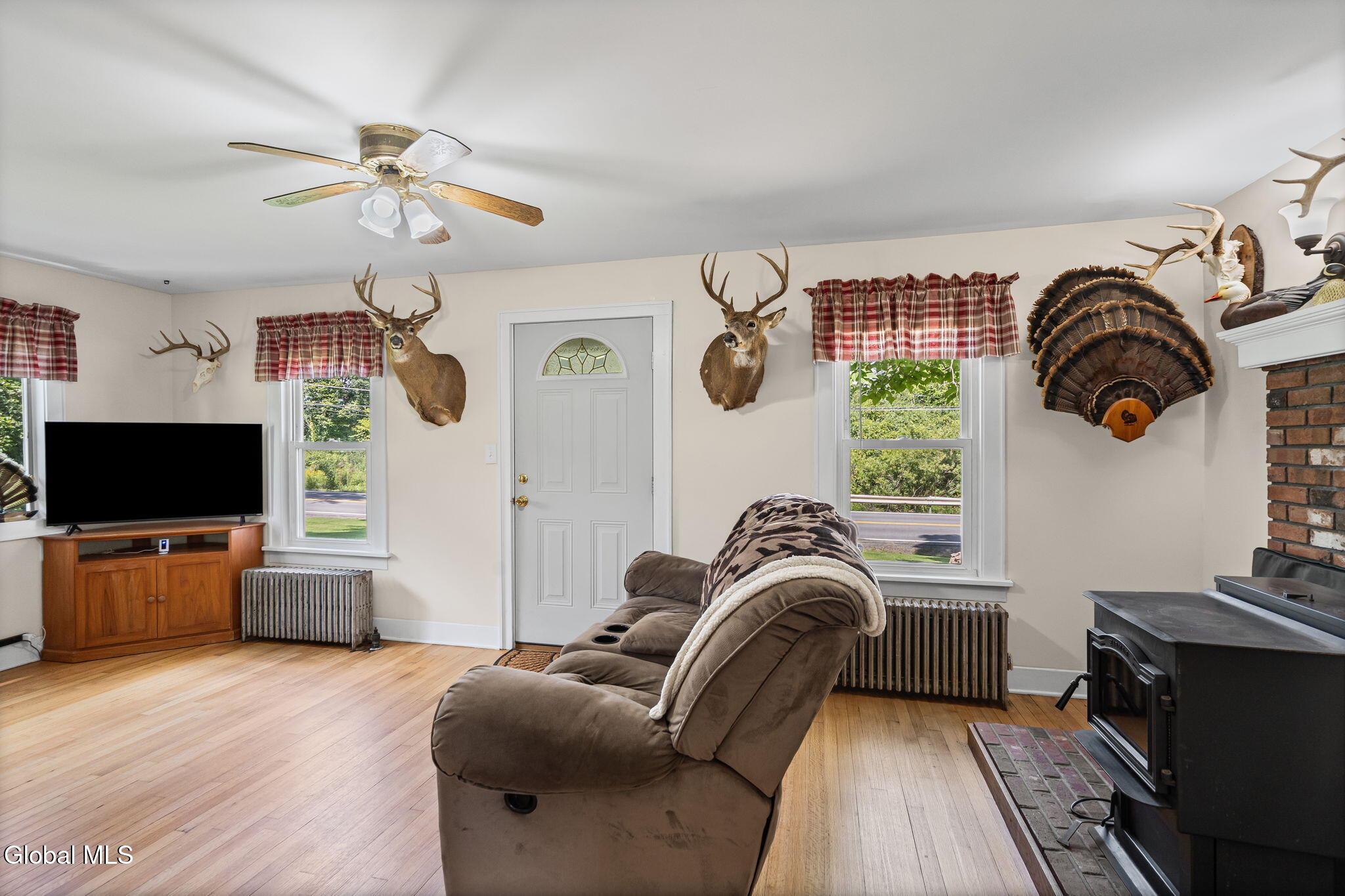 1095 Township Road