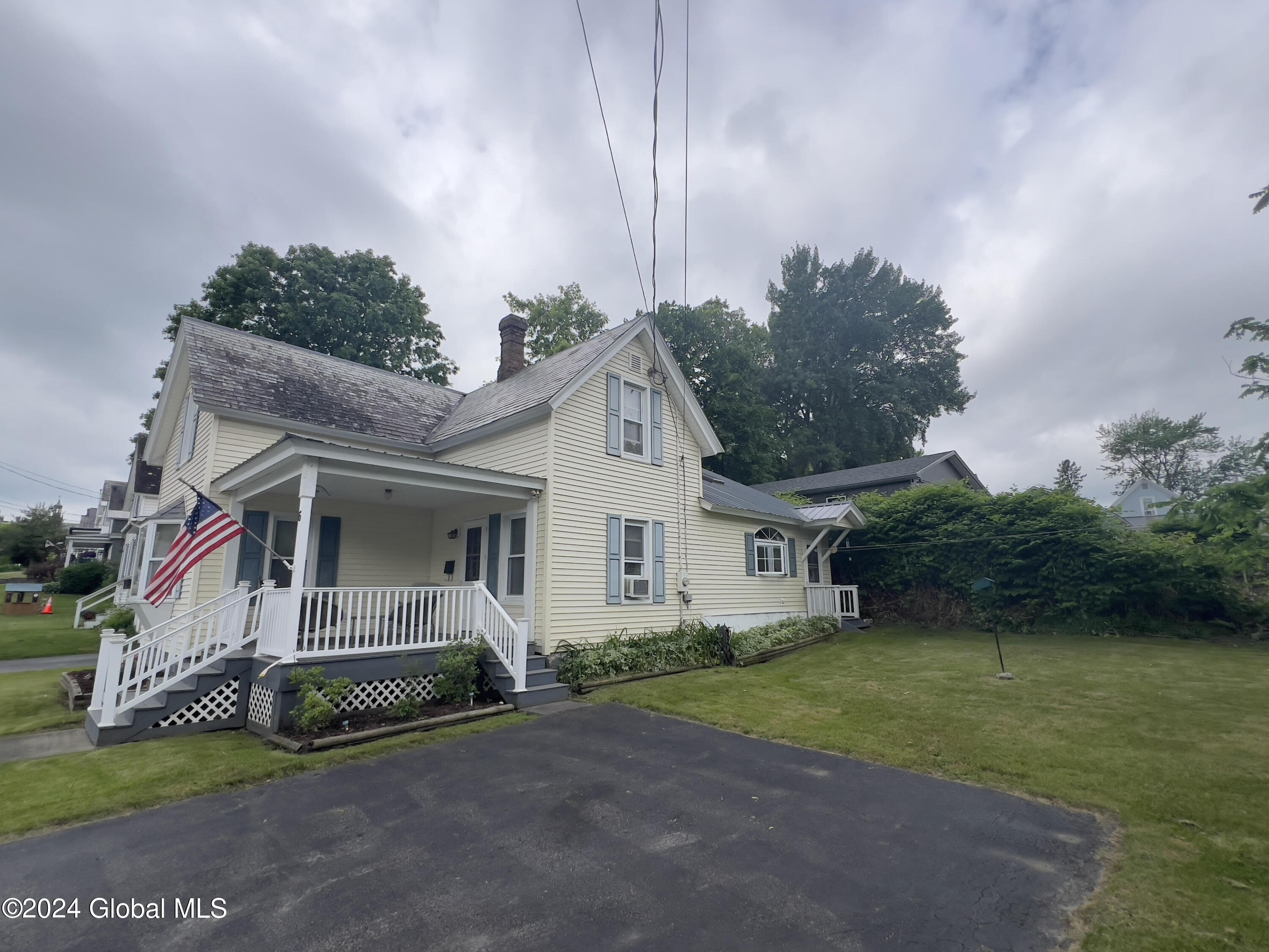 6 Holcomb Avenue, Ticonderoga, New York image 1