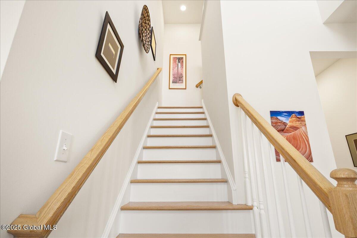 2002 Casale Court, Troy, New York image 25