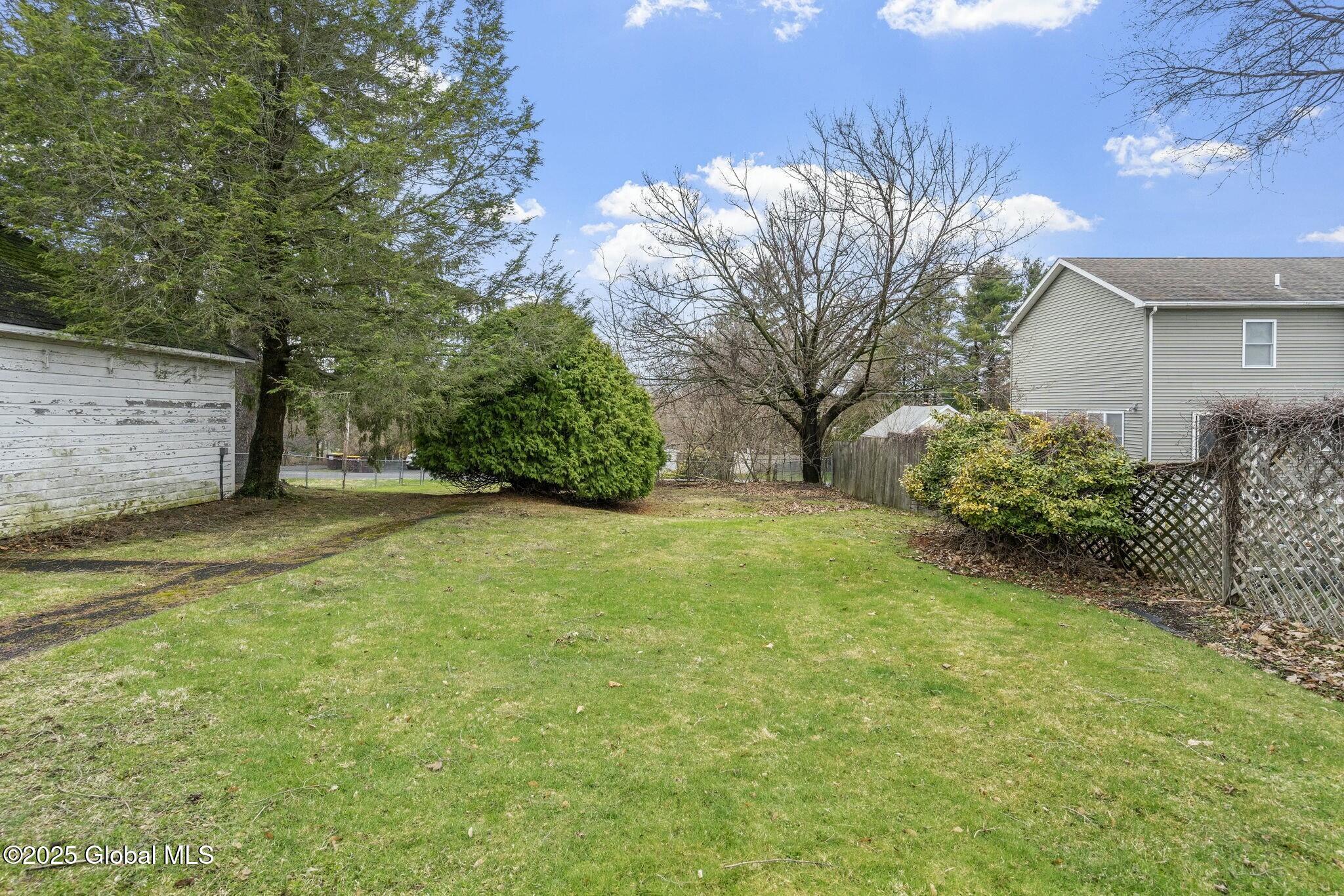 31 Taft Avenue, Latham, New York image 36