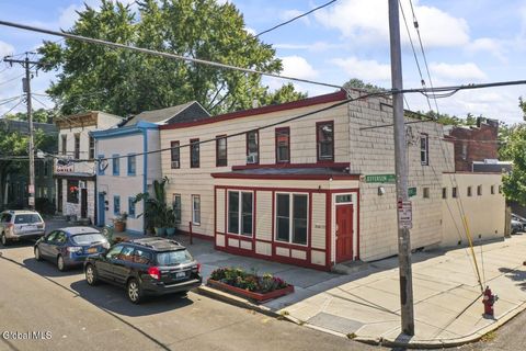 Photo of 162-168 Jeffferson Street, Albany, NY 12210 (MLS # 202528997)