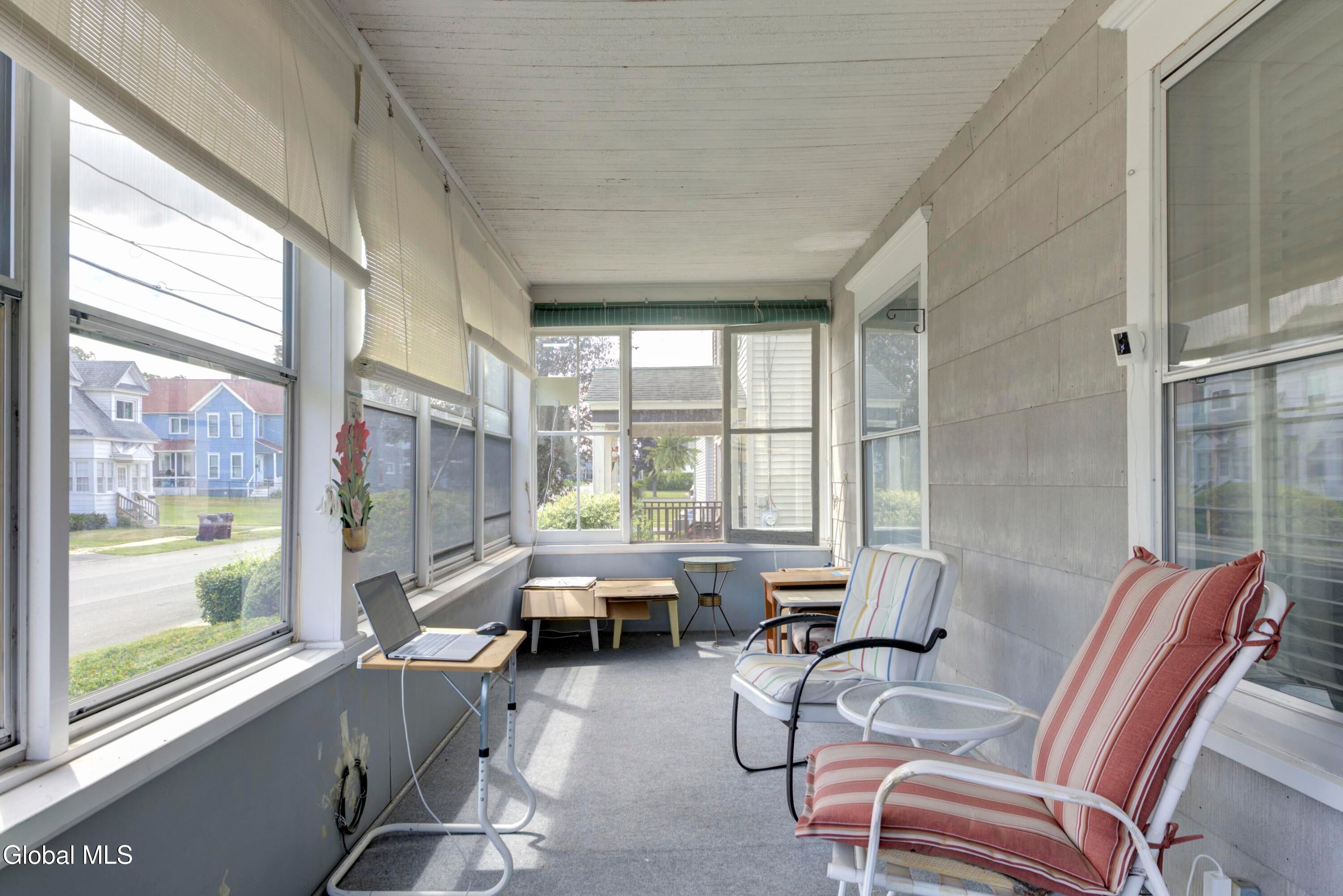 25 Maple Avenue