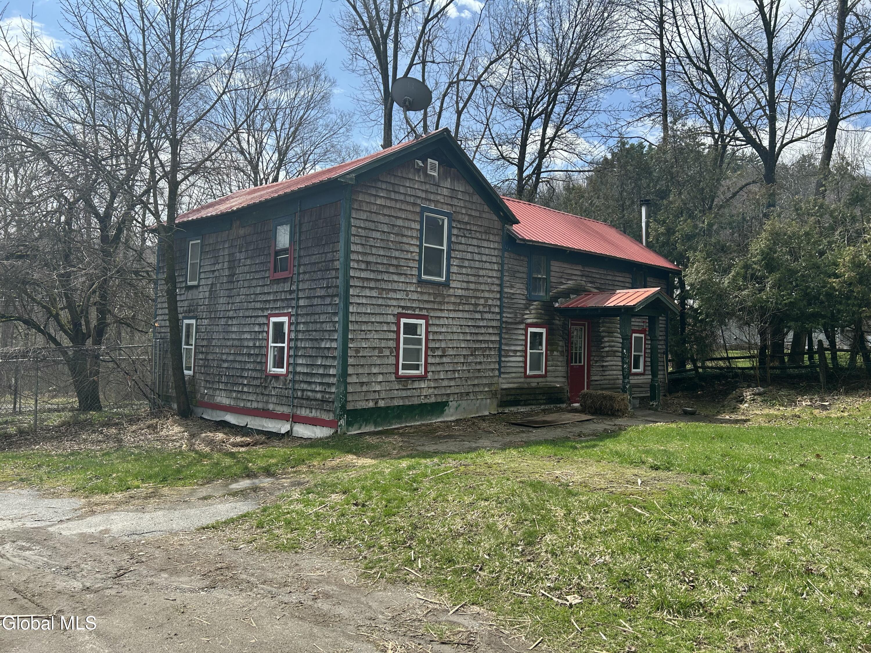 919 Bradford Hill Road