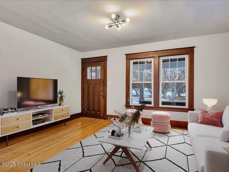 11 Maple Avenue, Slingerlands, New York image 4