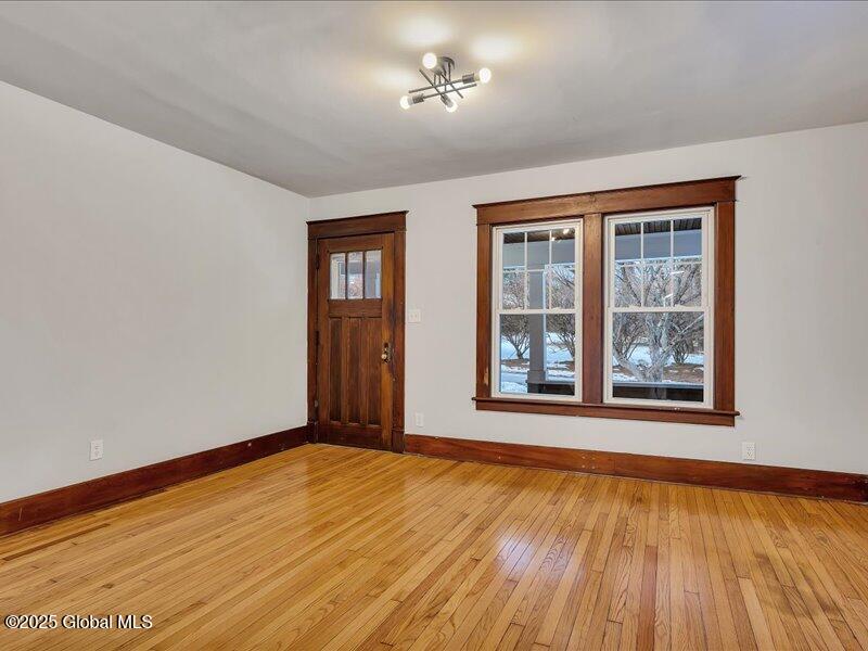 11 Maple Avenue, Slingerlands, New York image 3
