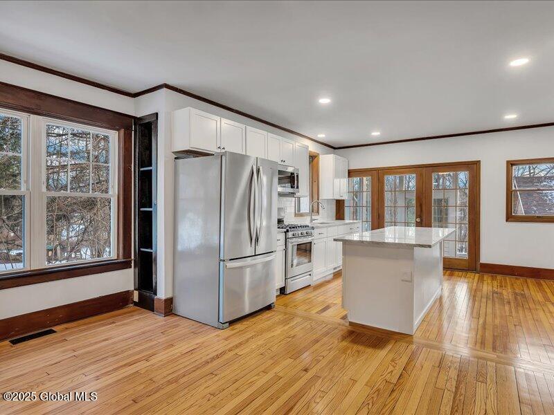 11 Maple Avenue, Slingerlands, New York image 7