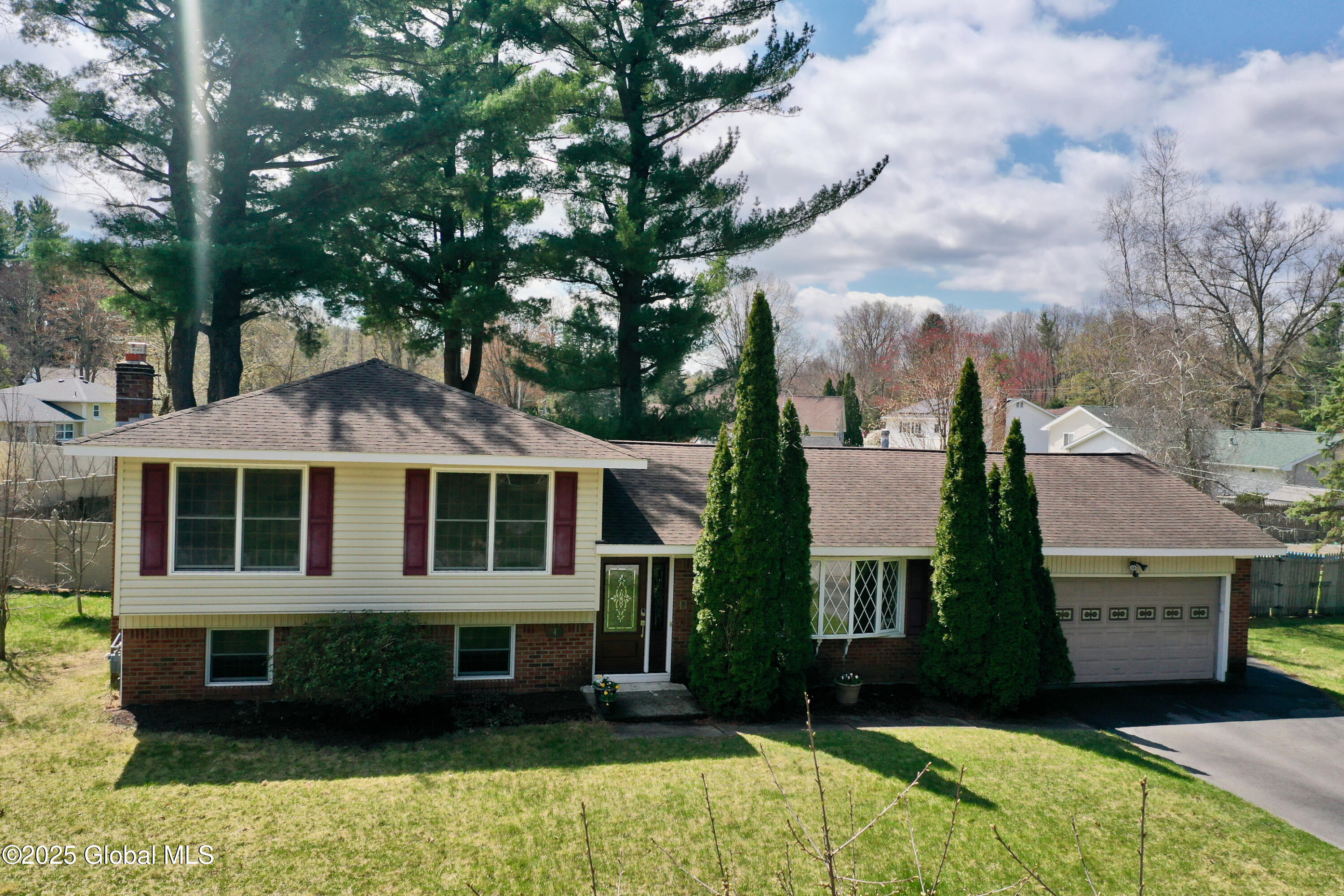 4 Southcrest Drive, Clifton Park, New York image 8