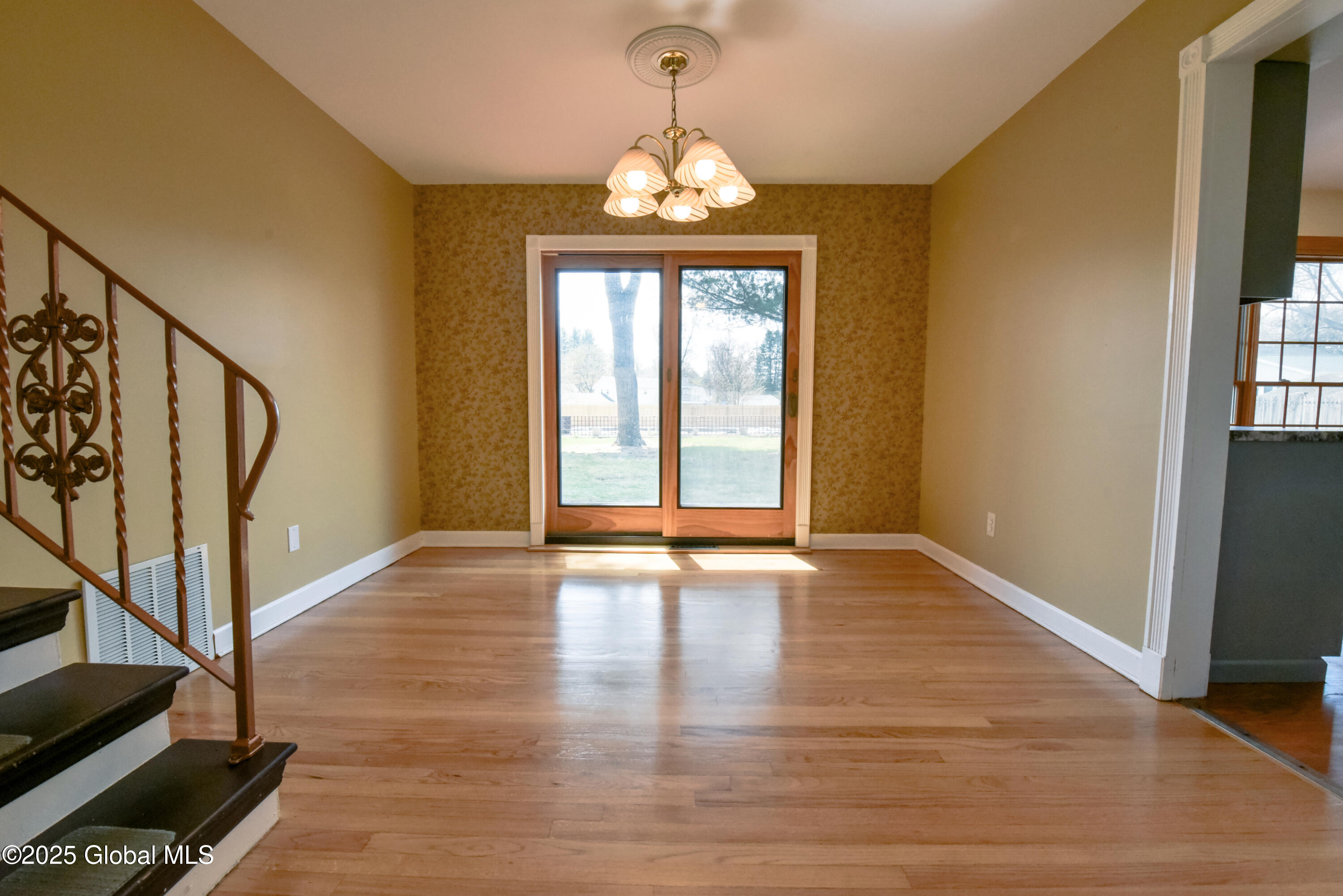 4 Southcrest Drive, Clifton Park, New York image 4