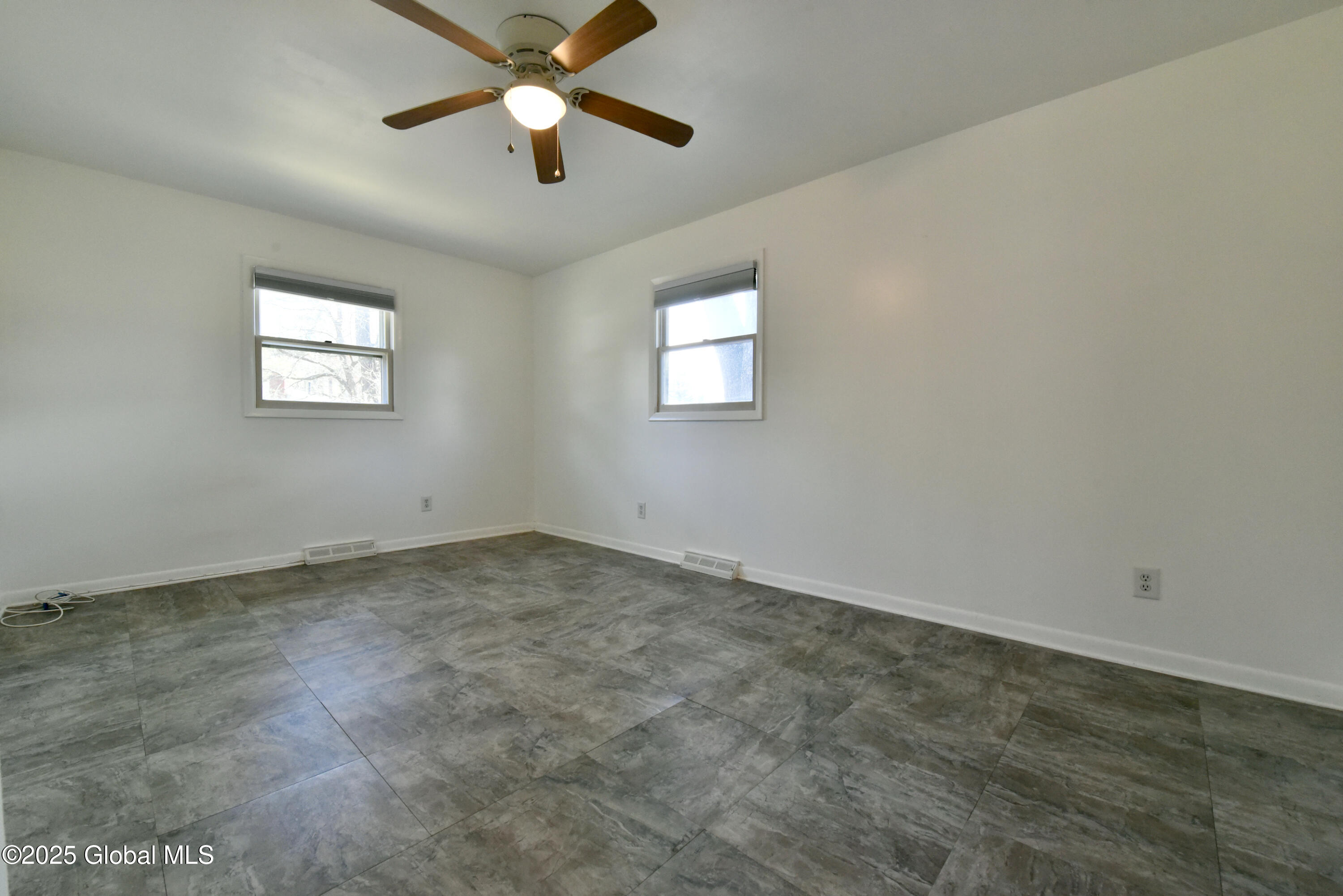 4 Southcrest Drive, Clifton Park, New York image 23