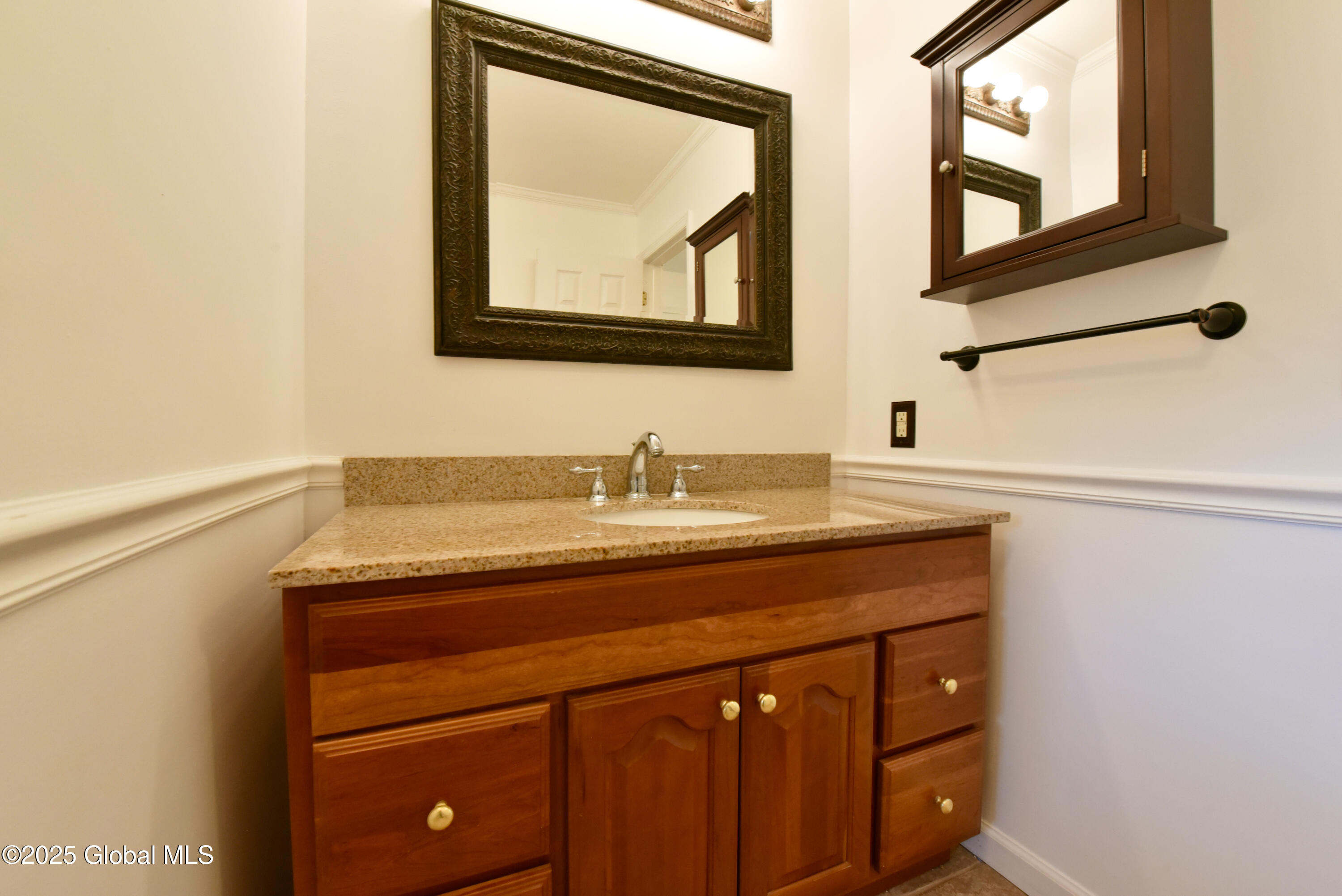 4 Southcrest Drive, Clifton Park, New York image 16
