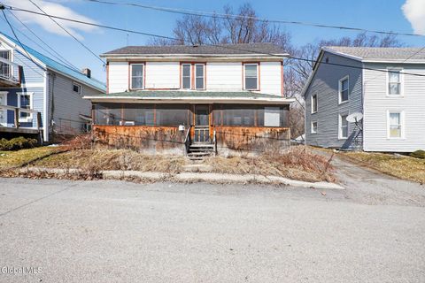 Homes For Sale - 7 Oak Lane<br/> Essex County, Port Henry, NY 12974