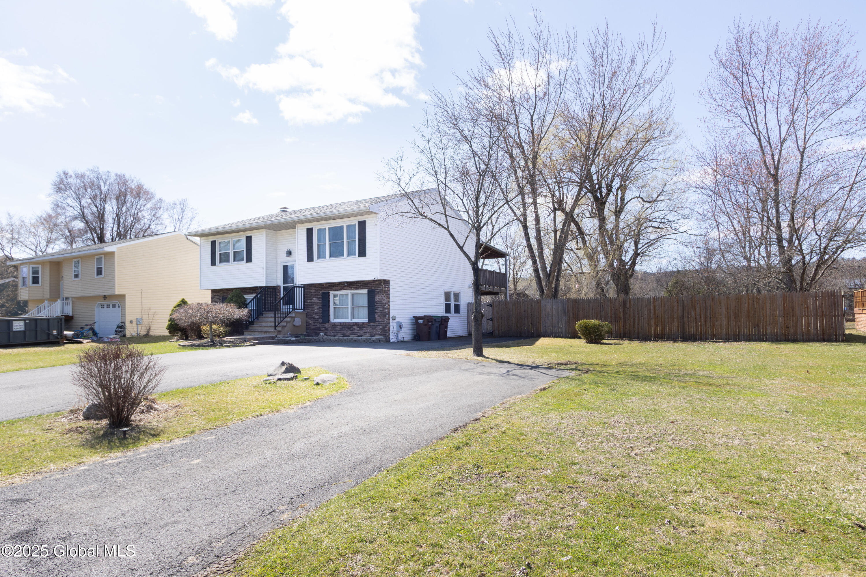 33 Willis Avenue, Ravena, New York image 2