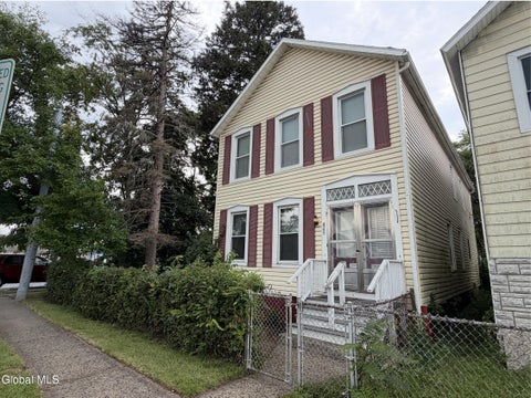 Multifamily For Sale - 889 5th Avenue<br/> Troy, NY 12182