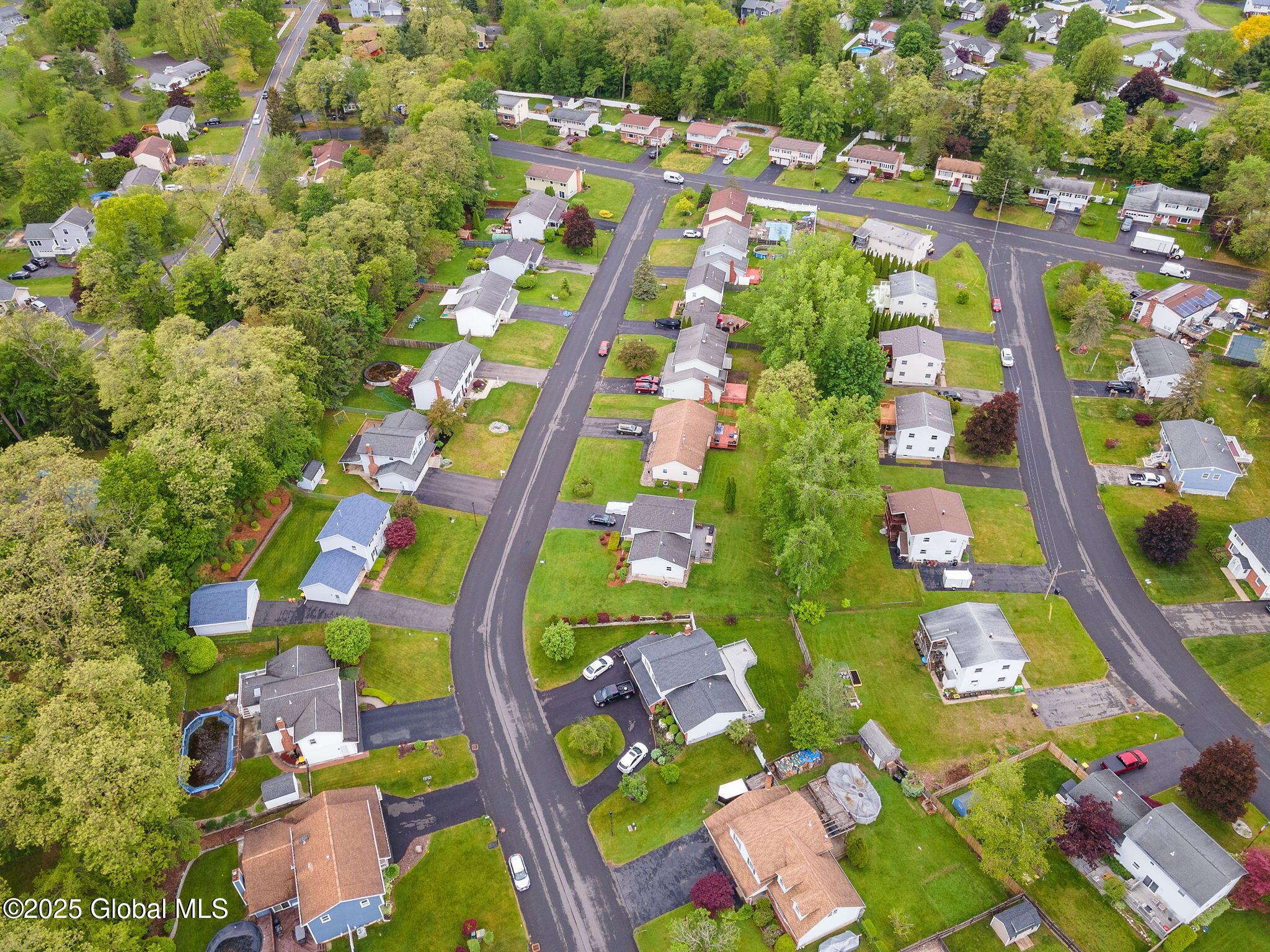 34 Deer Path Drive, Albany, New York image 31