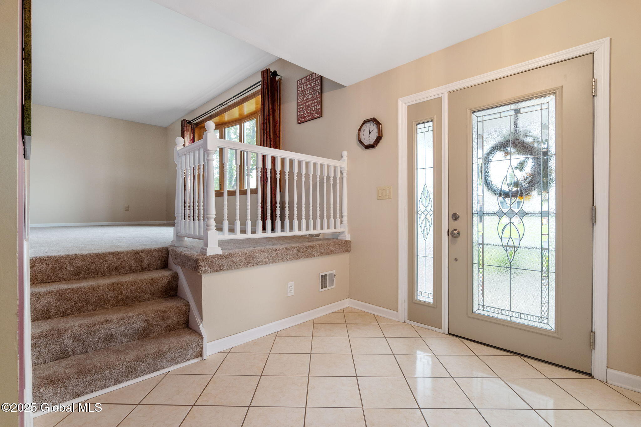 34 Deer Path Drive, Albany, New York image 3