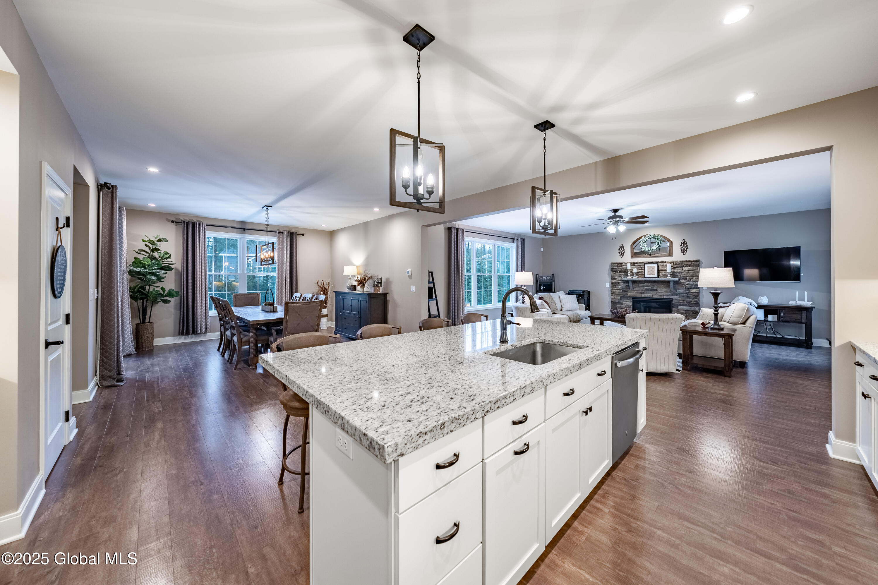 54 Linden Park Drive, Clifton Park, New York image 7