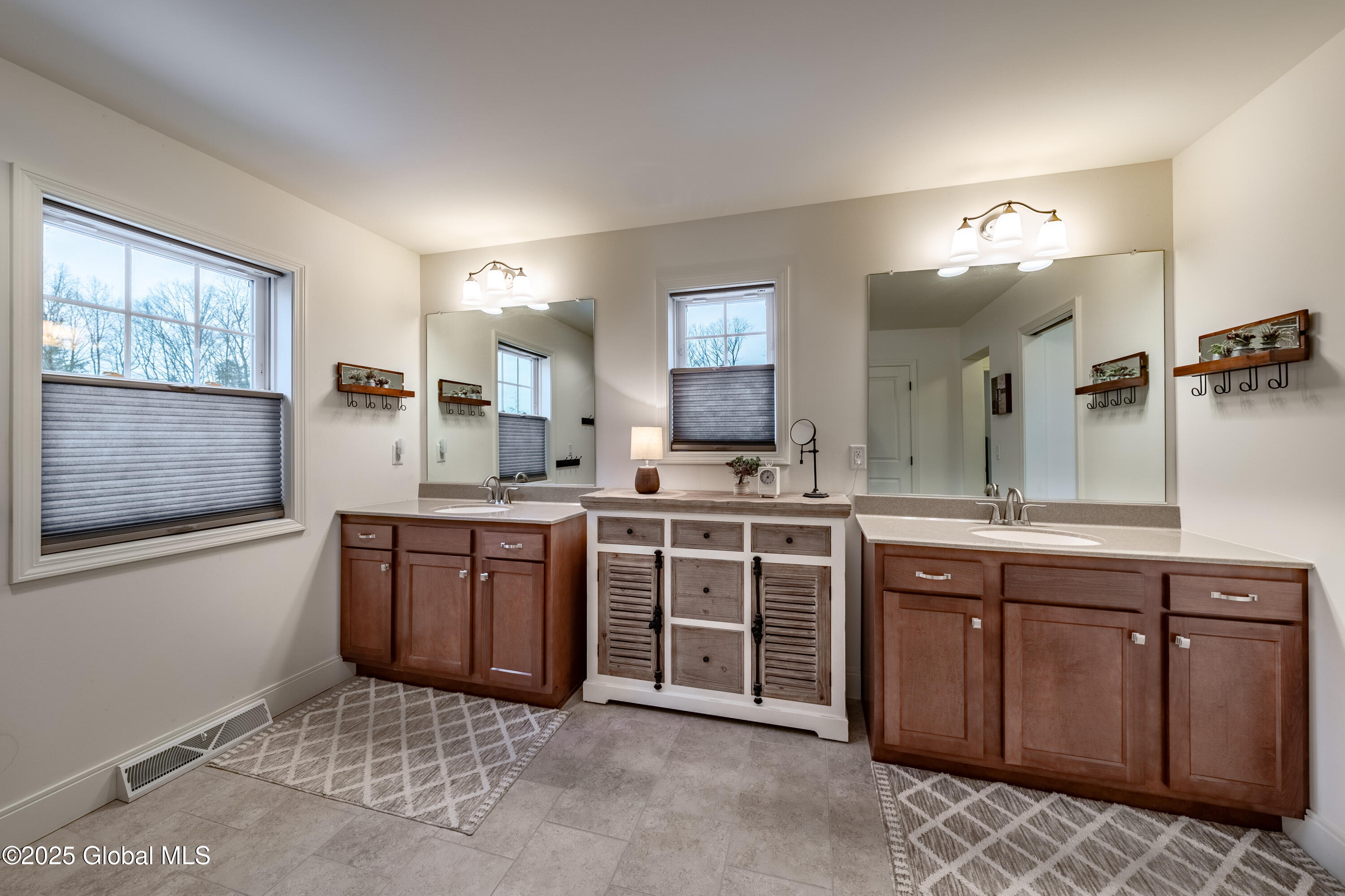 54 Linden Park Drive, Clifton Park, New York image 19