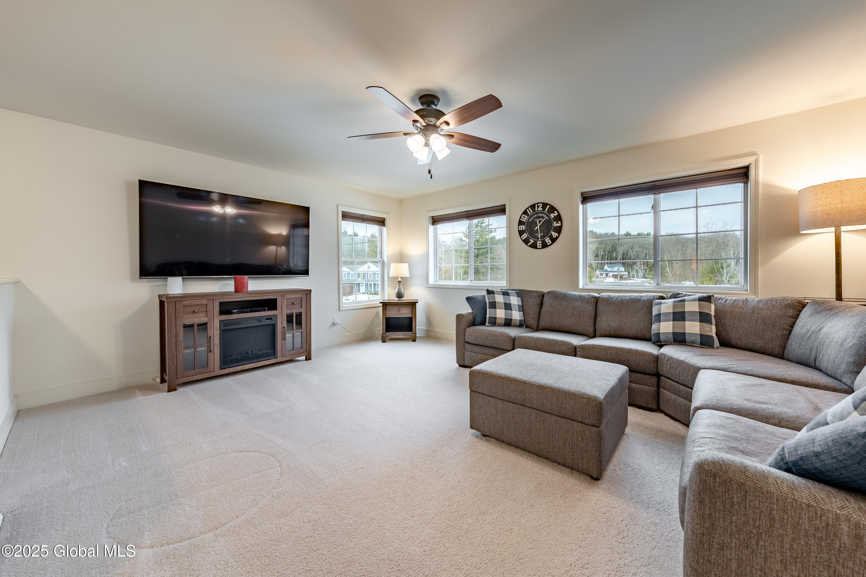 54 Linden Park Drive, Clifton Park, New York image 16