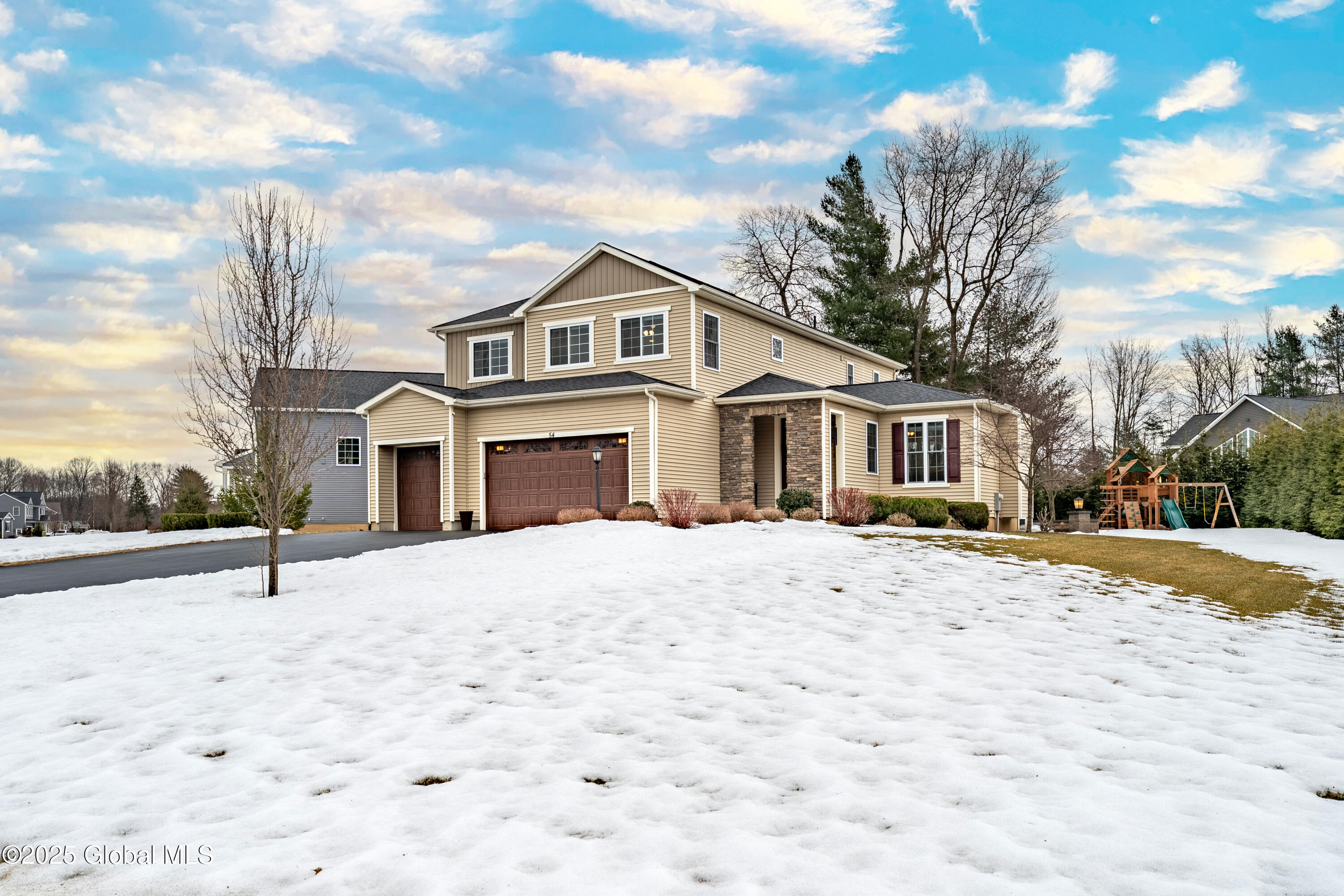 54 Linden Park Drive, Clifton Park, New York image 3