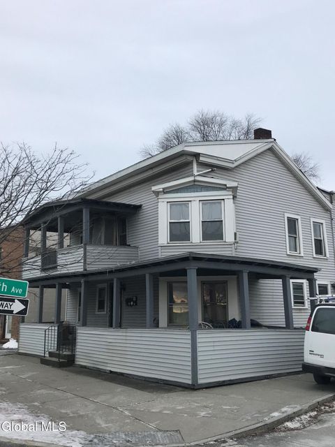 Photo of 1001 19th Street #2R, Watervliet, NY 12189 (MLS # 202526802)