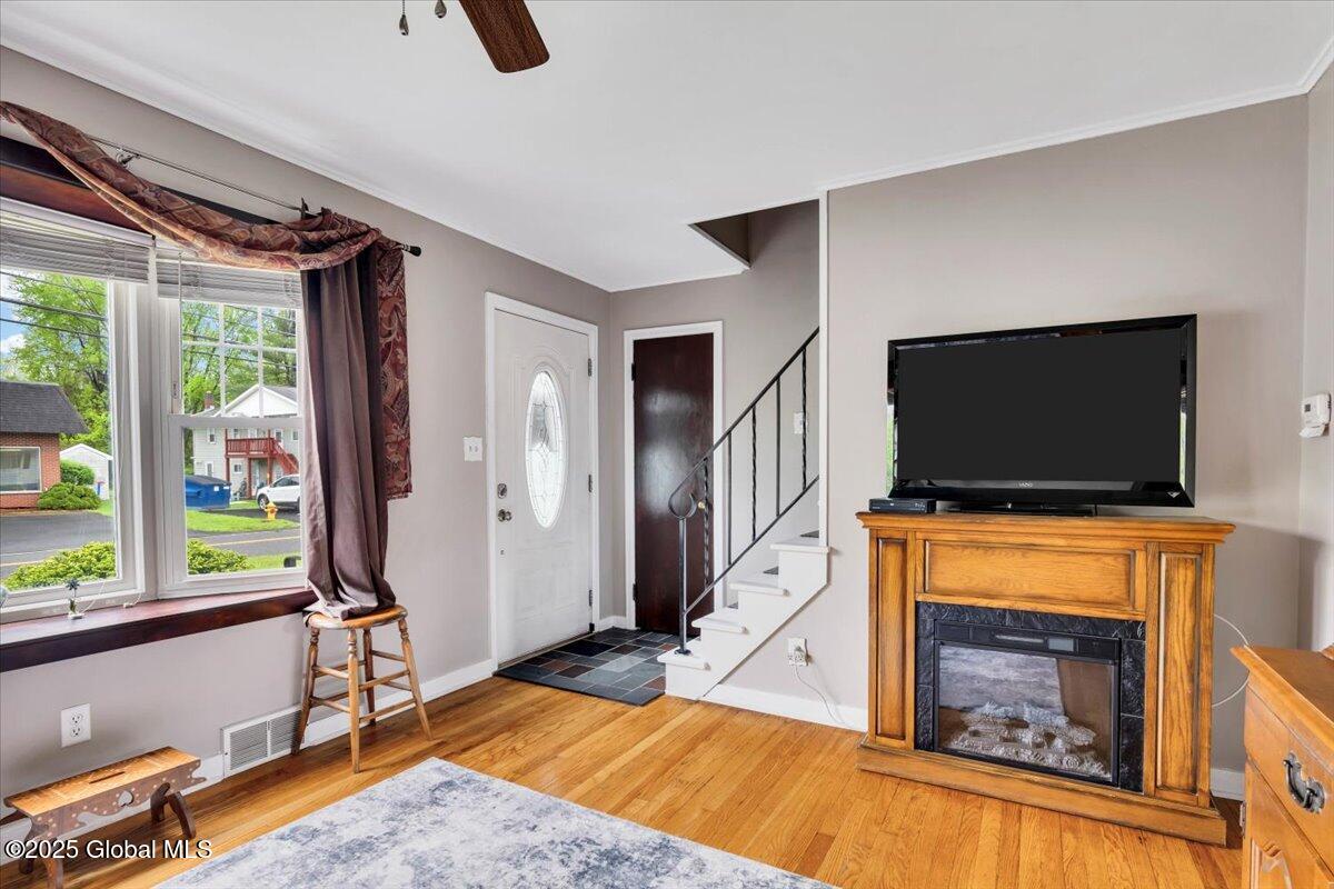 45 Thatcher Street, Selkirk, New York image 11