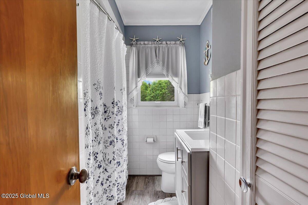 45 Thatcher Street, Selkirk, New York image 15