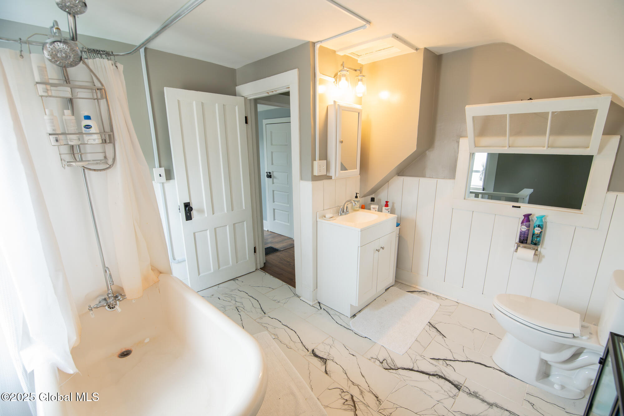 6 Cottage Place, Glens Falls, New York image 20