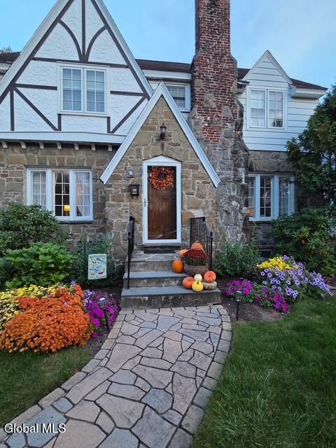 Photo of 846 Wright Avenue, Schenectady, NY 12309 (MLS # 202615313)