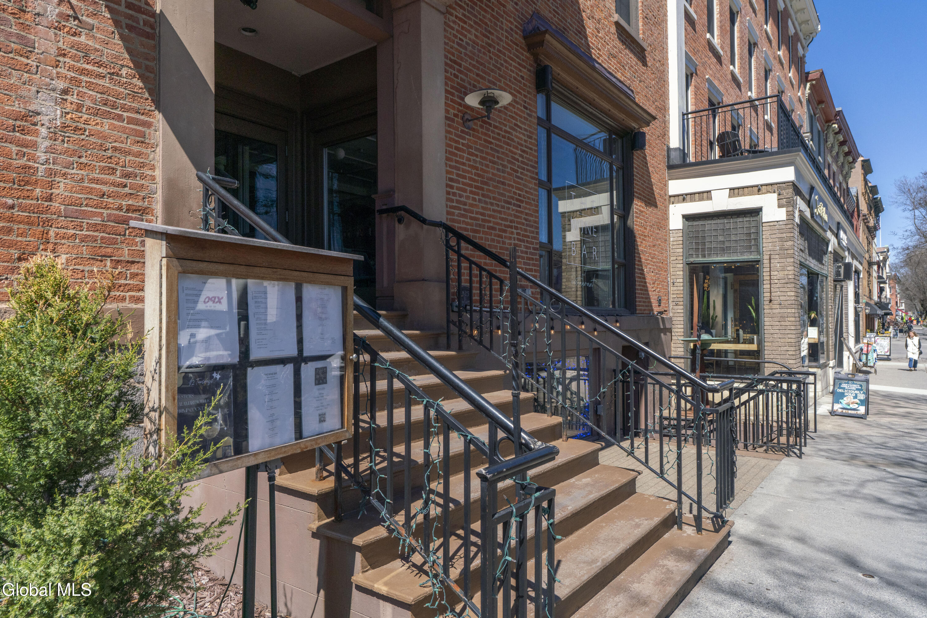 417 Broadway