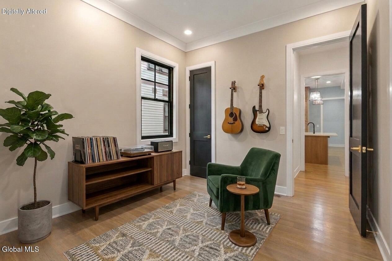 10 Nicole Avenue