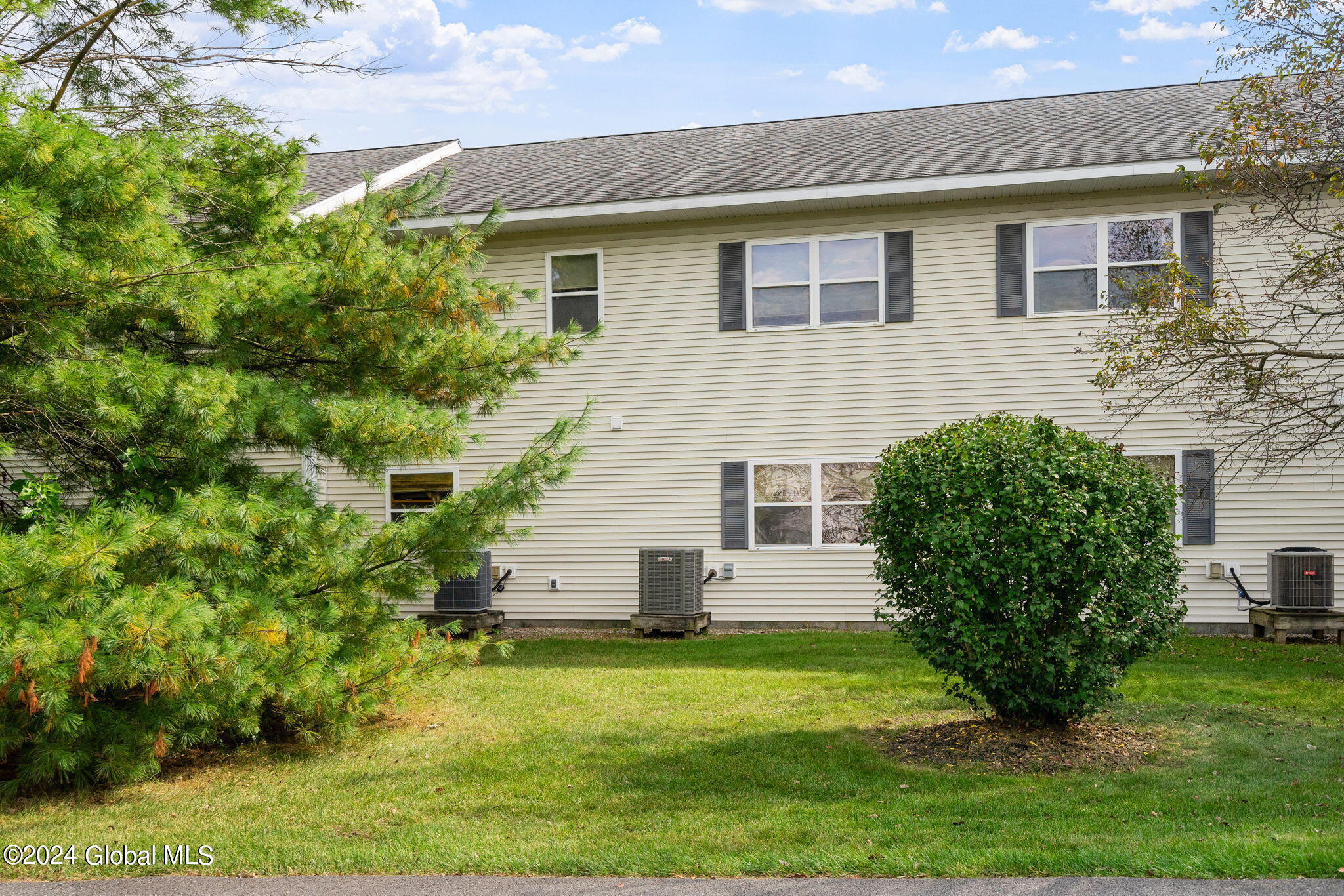 1602 Cambridge Manor Drive, Schenectady, New York image 38