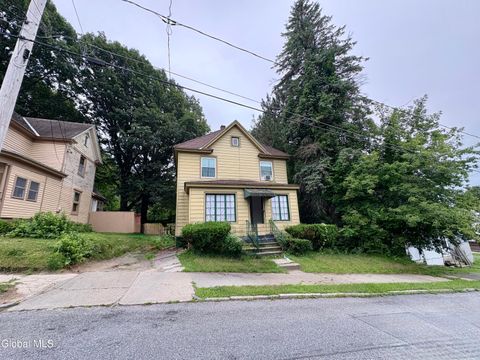 Homes For Sale - 36 Eagle Street<br/> Fulton County, Gloversville, NY 12078