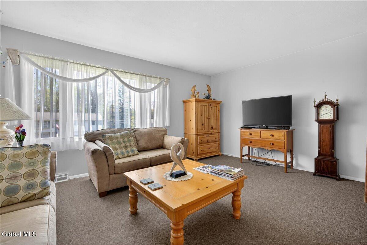 5 Deer Path Drive