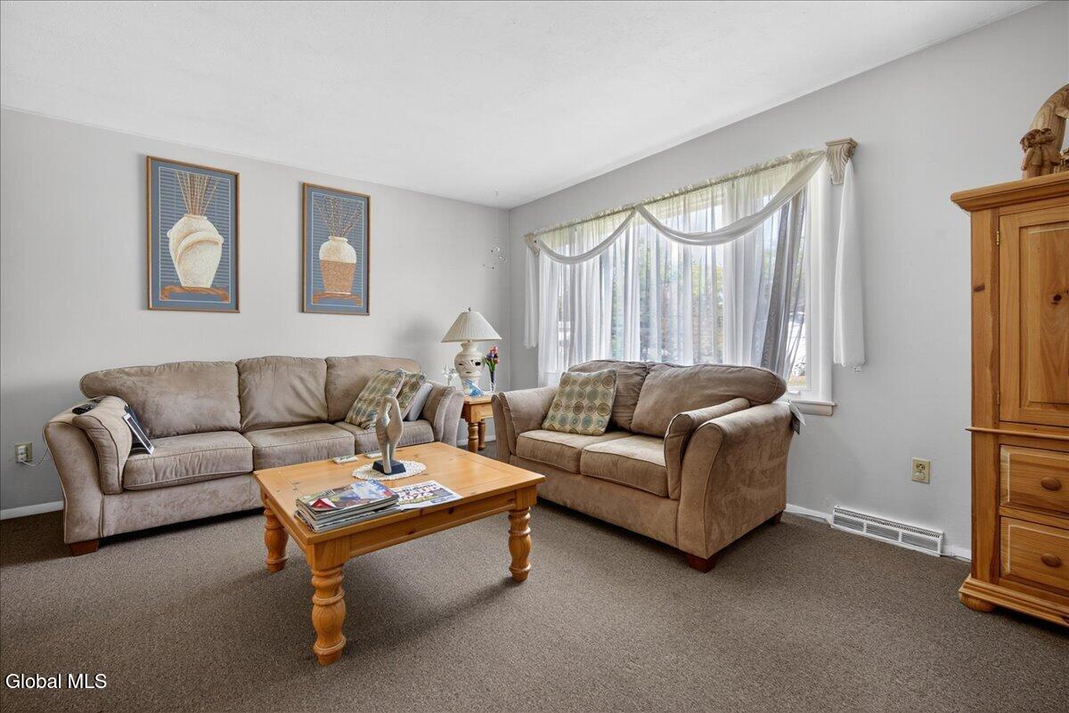 5 Deer Path Drive