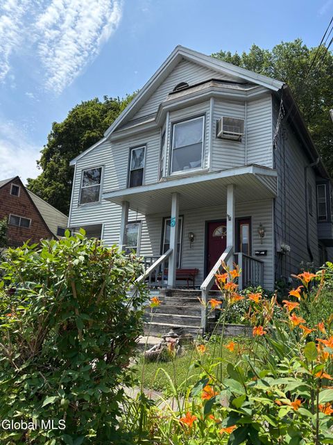 Multifamily For Sale - 5 Grotto Court<br/> Watervliet, NY 12189