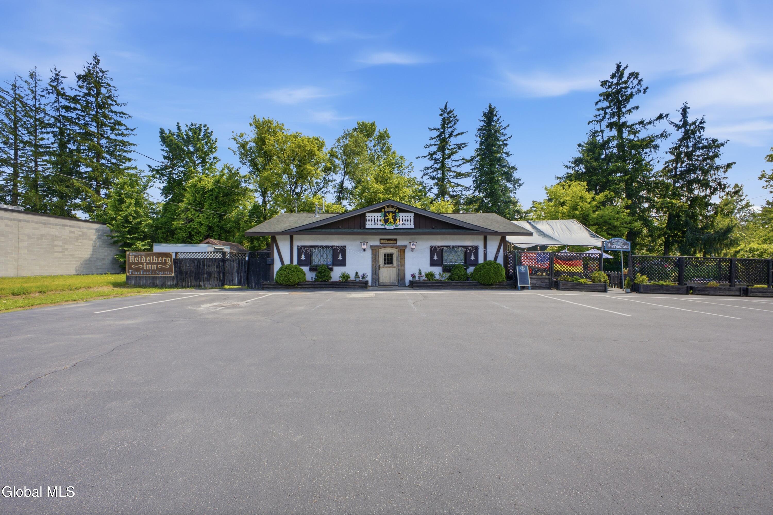 352 Quaker Road