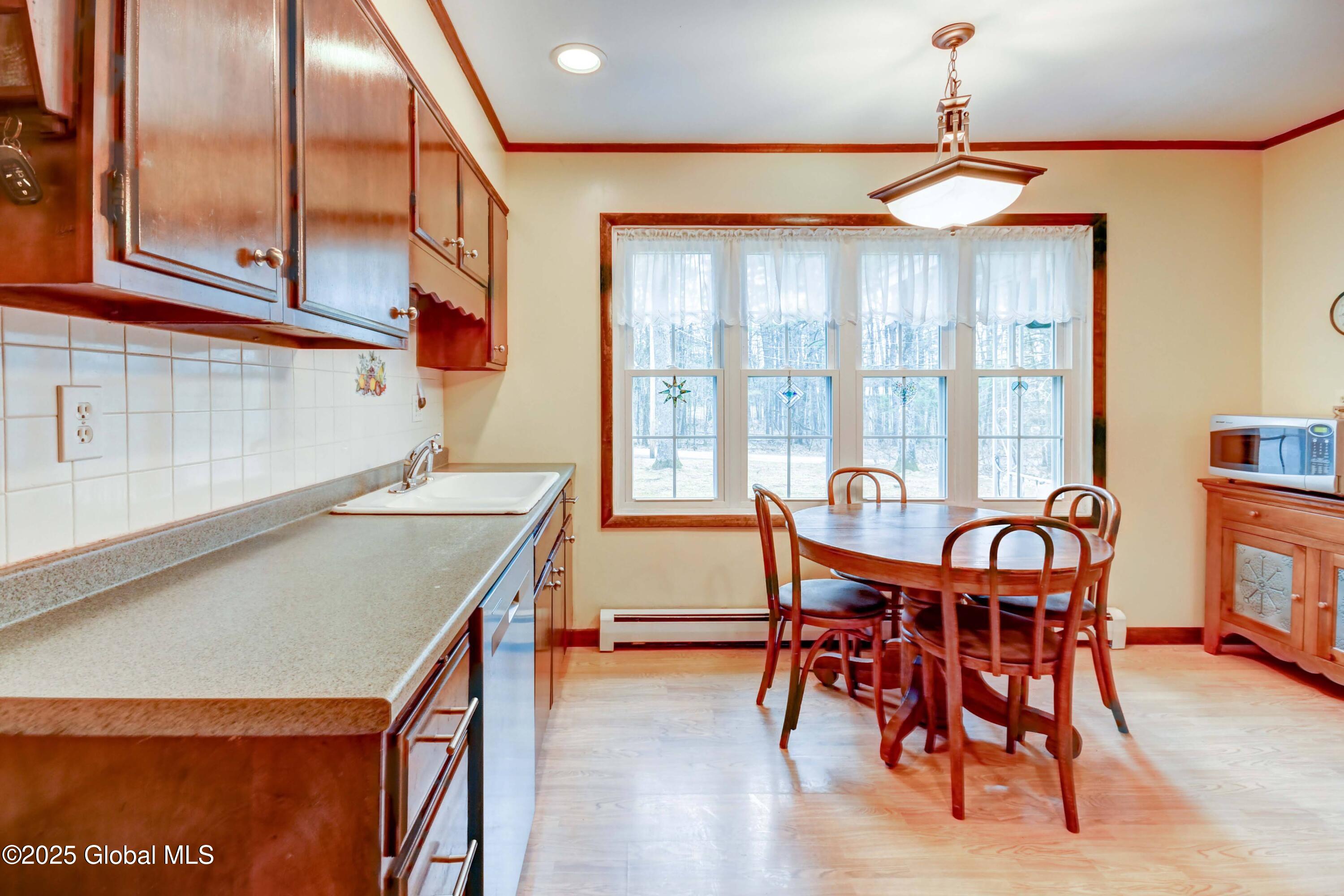 302 Sand Hill Road, Gloversville, New York image 21