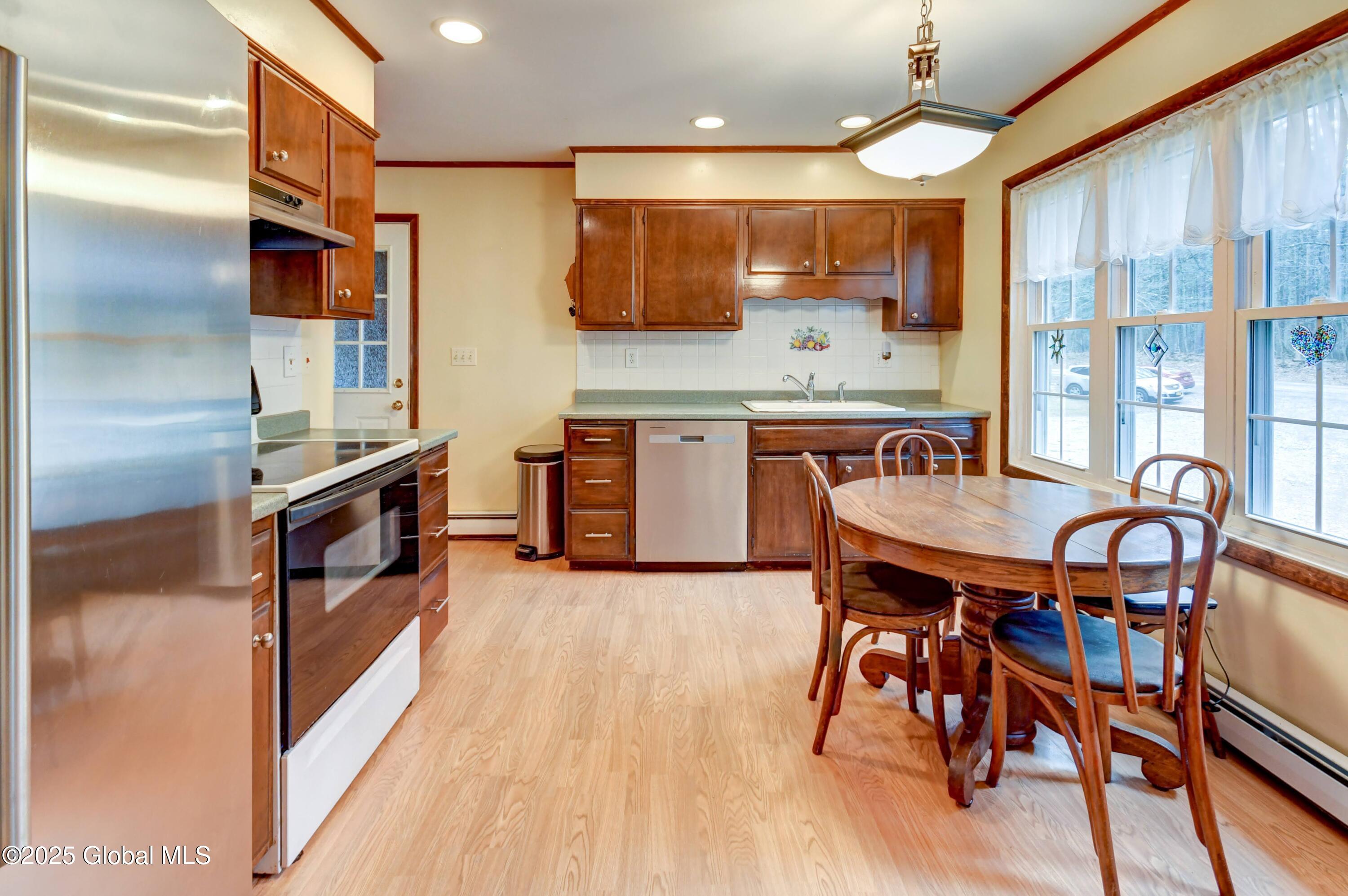 302 Sand Hill Road, Gloversville, New York image 18