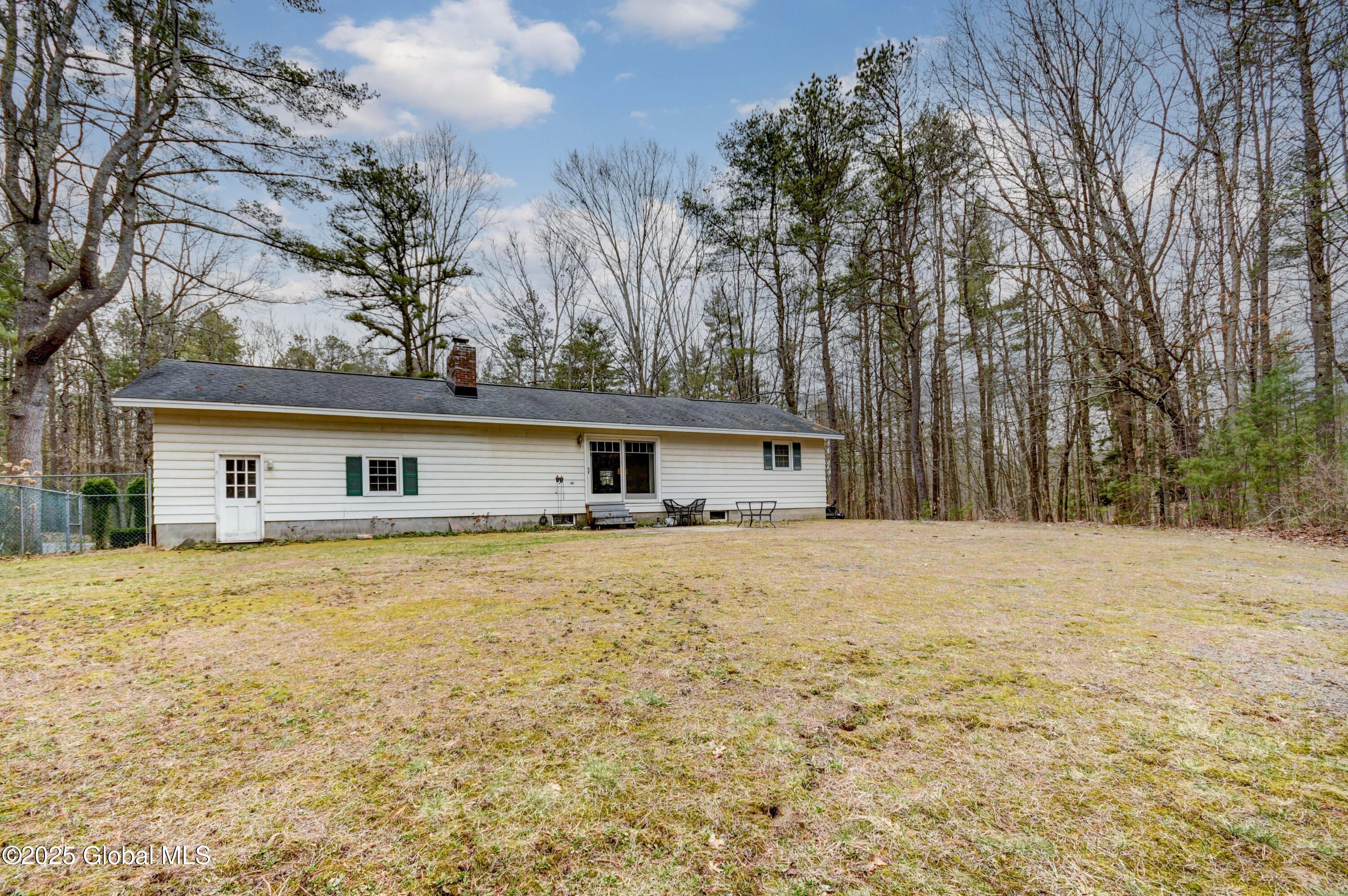 302 Sand Hill Road, Gloversville, New York image 3