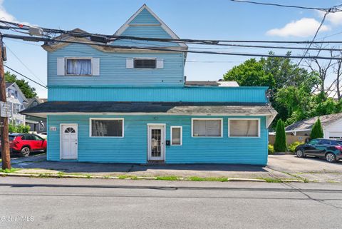 Photo of 41 Chestnut Street, Amsterdam, NY 12010 (MLS # 202622593)
