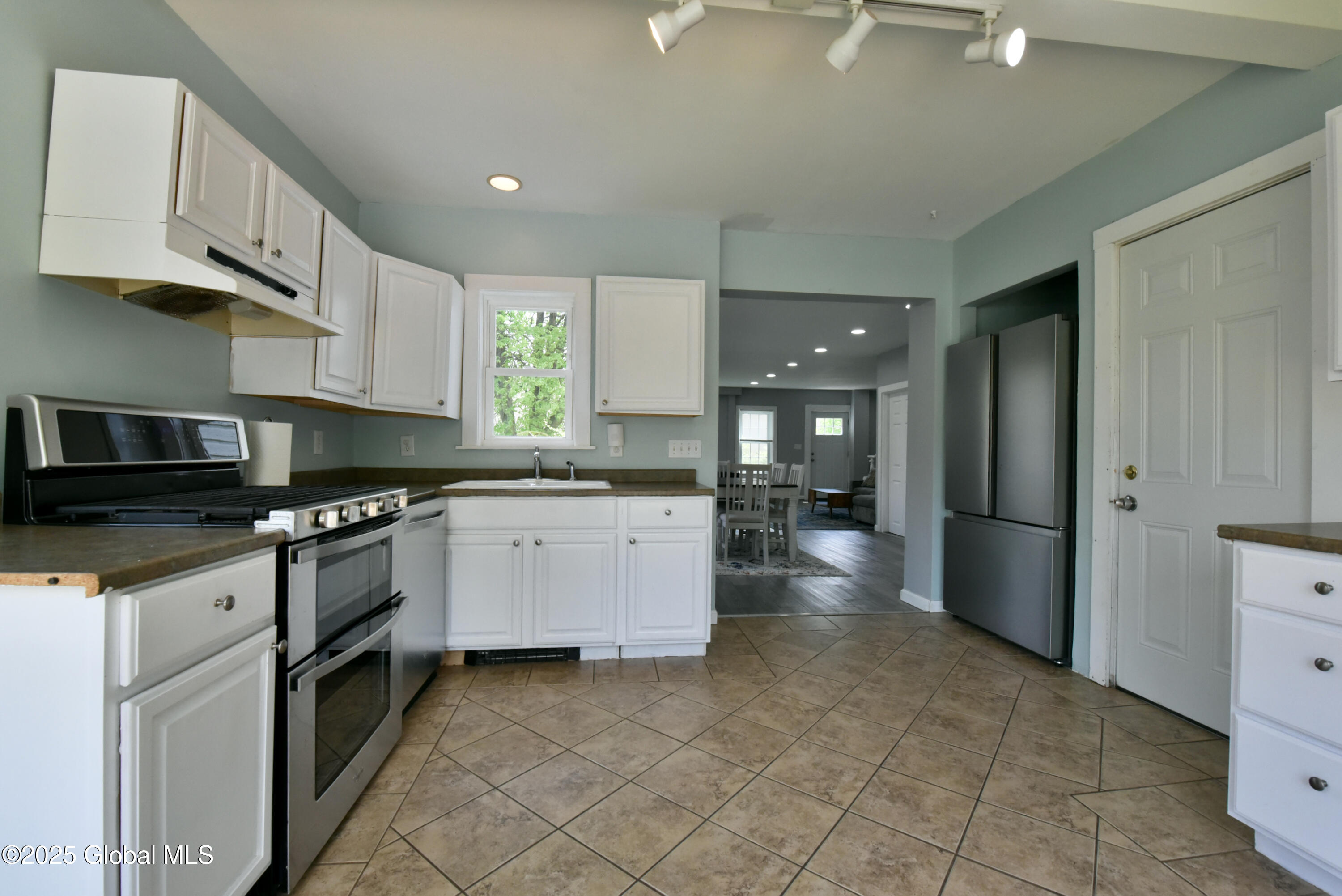 4 Henry Street, Glens Falls, New York image 15