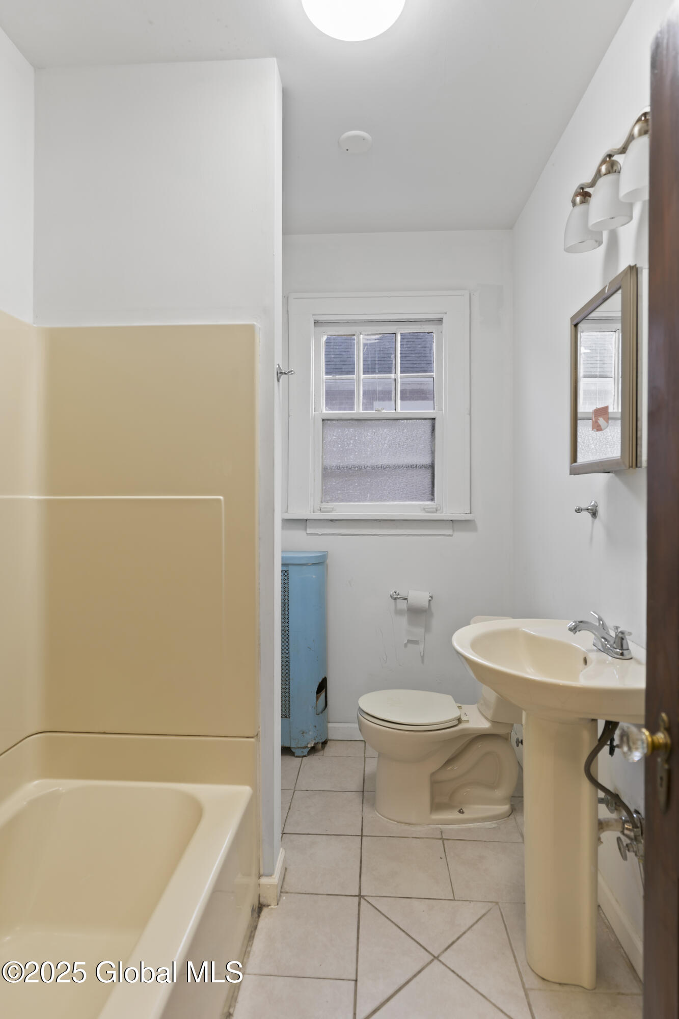 52 Holmes Court, Albany, New York image 12