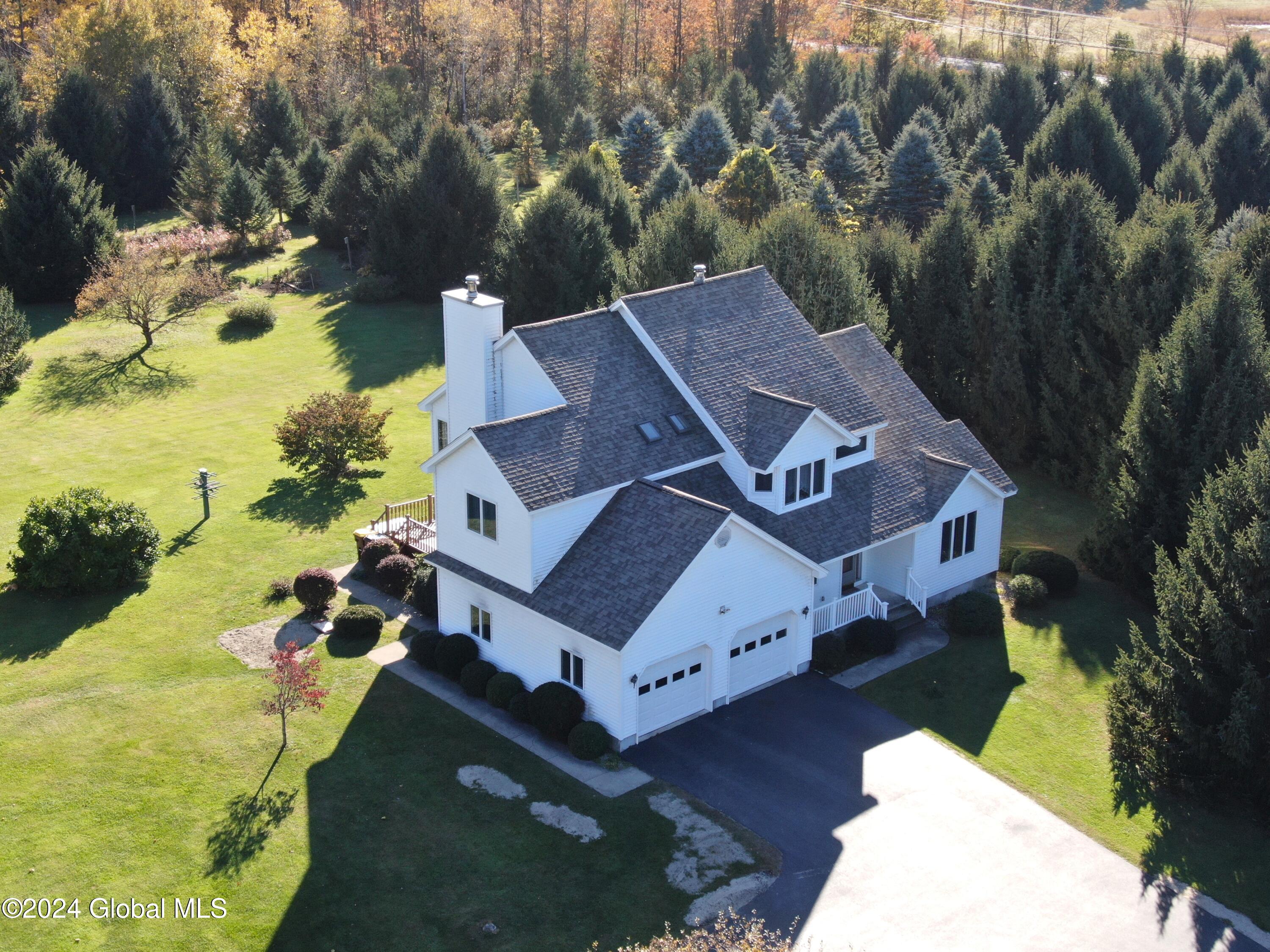 2092 Donnan Road, Galway, New York image 1