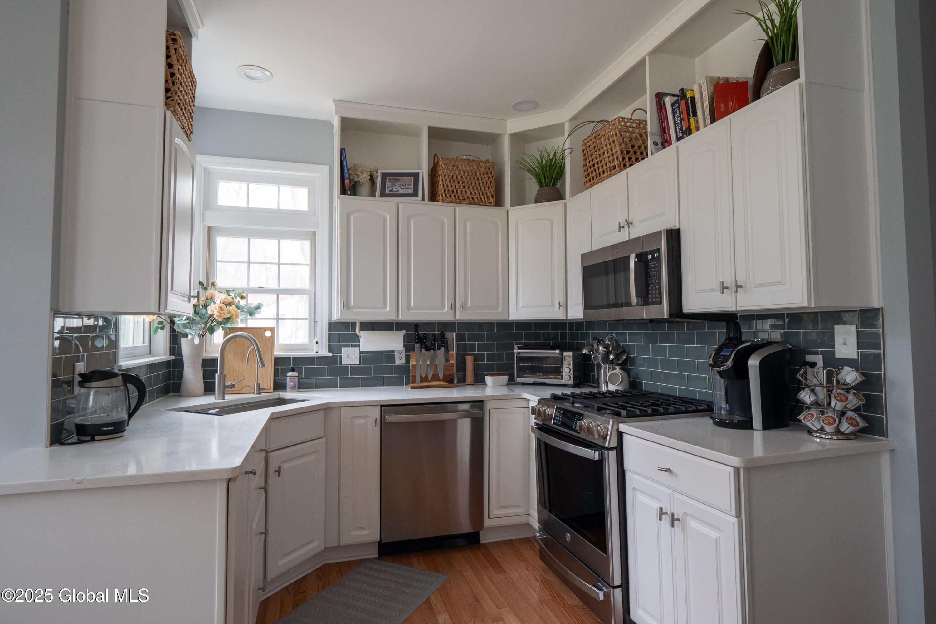 32 Sherwood Trail, Saratoga Springs, New York image 23