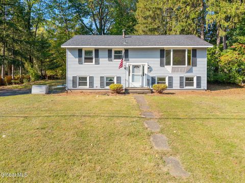 Photo of 4 Newcastle Road, Halfmoon, NY 12065 (MLS # 202527072)