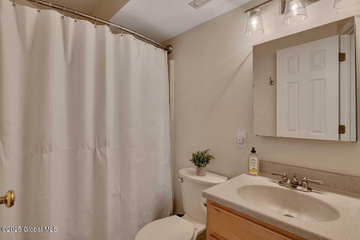 9 Meghan Court, Saratoga Springs, New York image 31