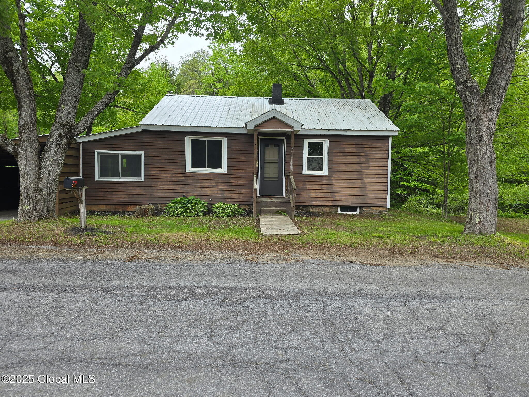 227 Ralph Road, Lake Luzerne, New York image 1