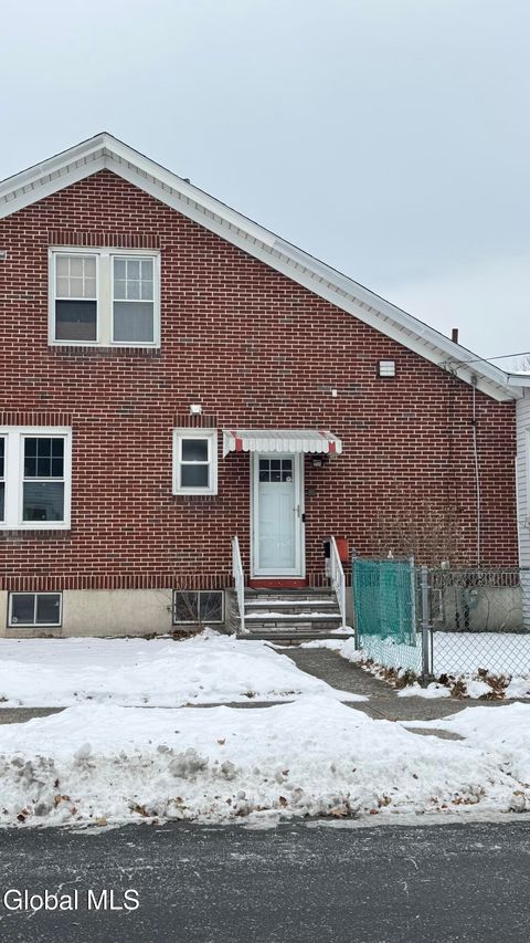 Photo of 1058 Washington Avenue #2, Albany, NY 12203 (MLS # 202530643)